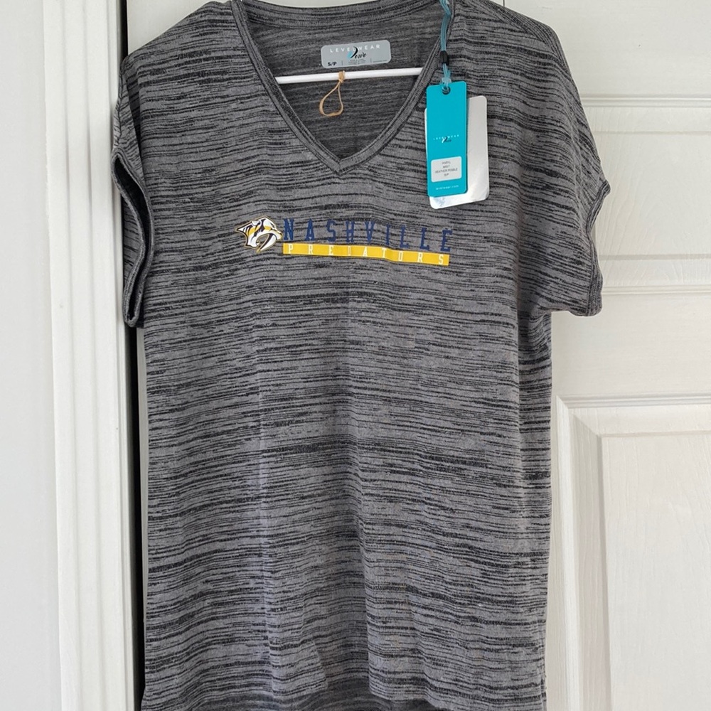 NWT Levelwear Nashville Predators T-Shirt Size Small